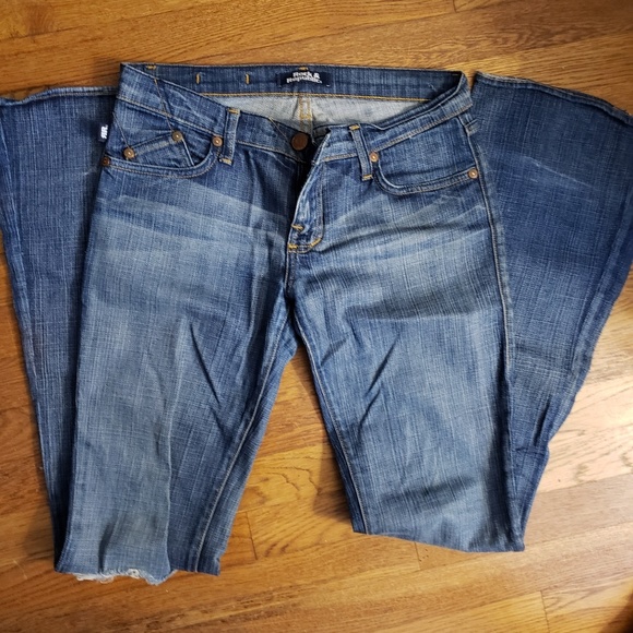 Rock & republic boot cut Jeans. - Picture 2 of 2
